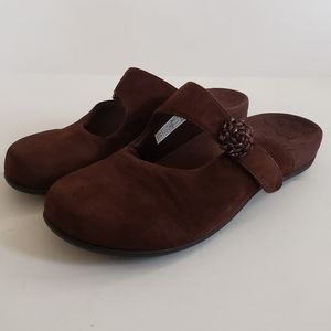 Women’s Mary Jane Comfort Clogs - Dark Brown